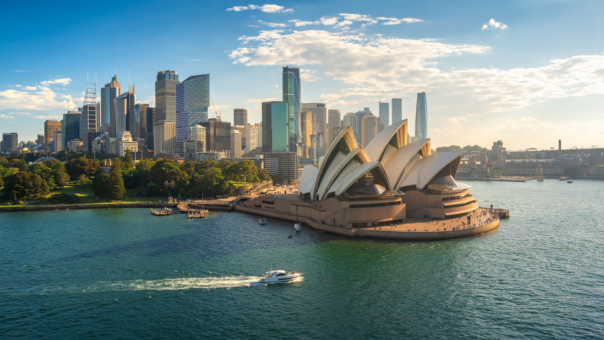 Flying Longhorns: Travel to Australia
