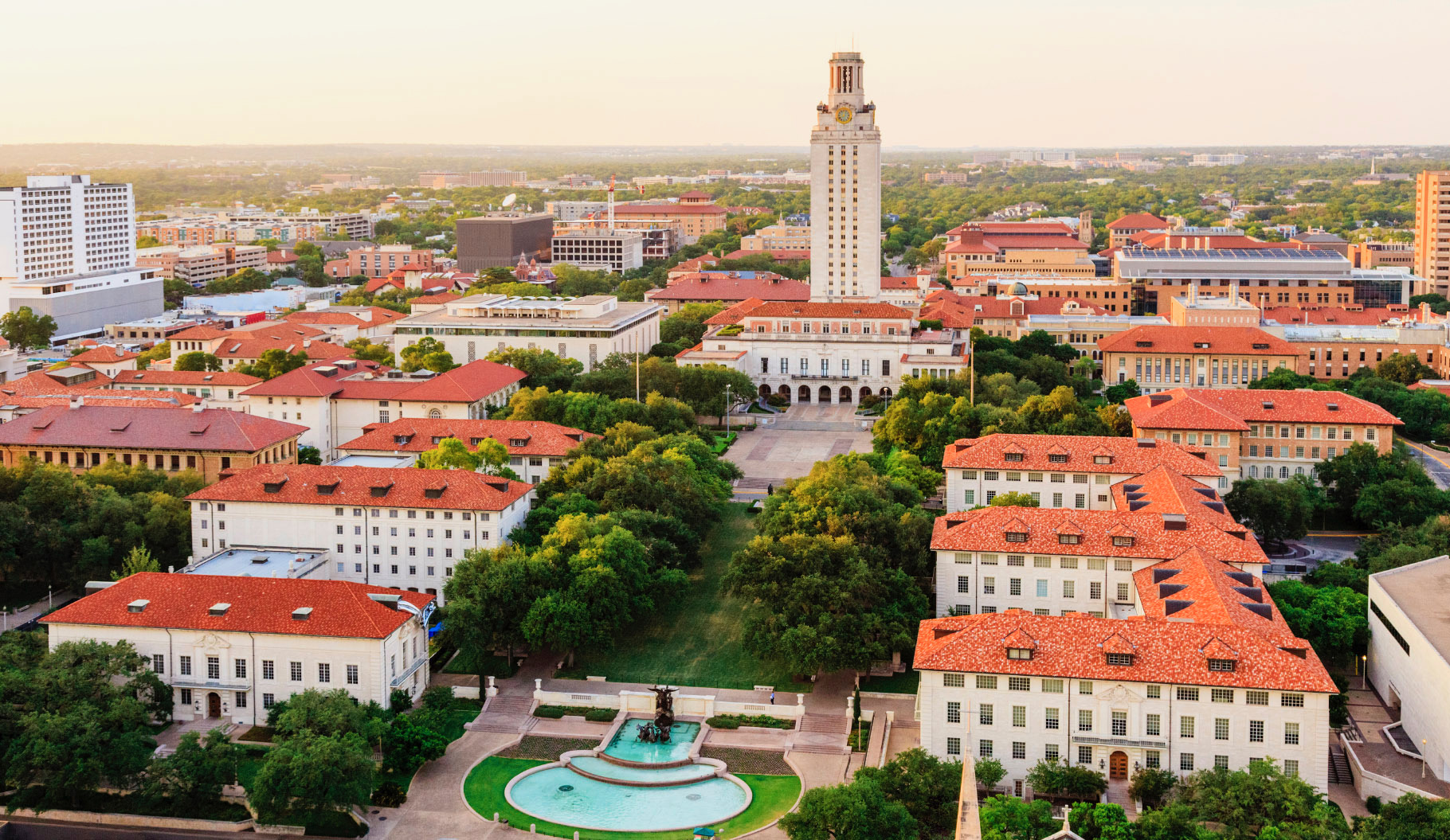 UT Austin 40https://www.texasexes.org/sites/default/files/styles/medium/public/IMG_3198.jpeg?itok=i58udgA9 Acres