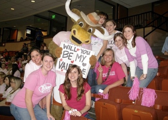 Texas Exes Darlins Bevo